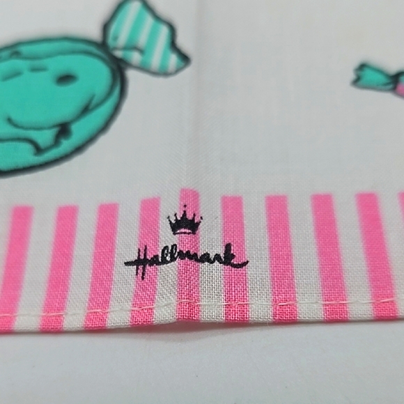 Vintage Snoopy Candy Handkerchief - Picture 3 of 10